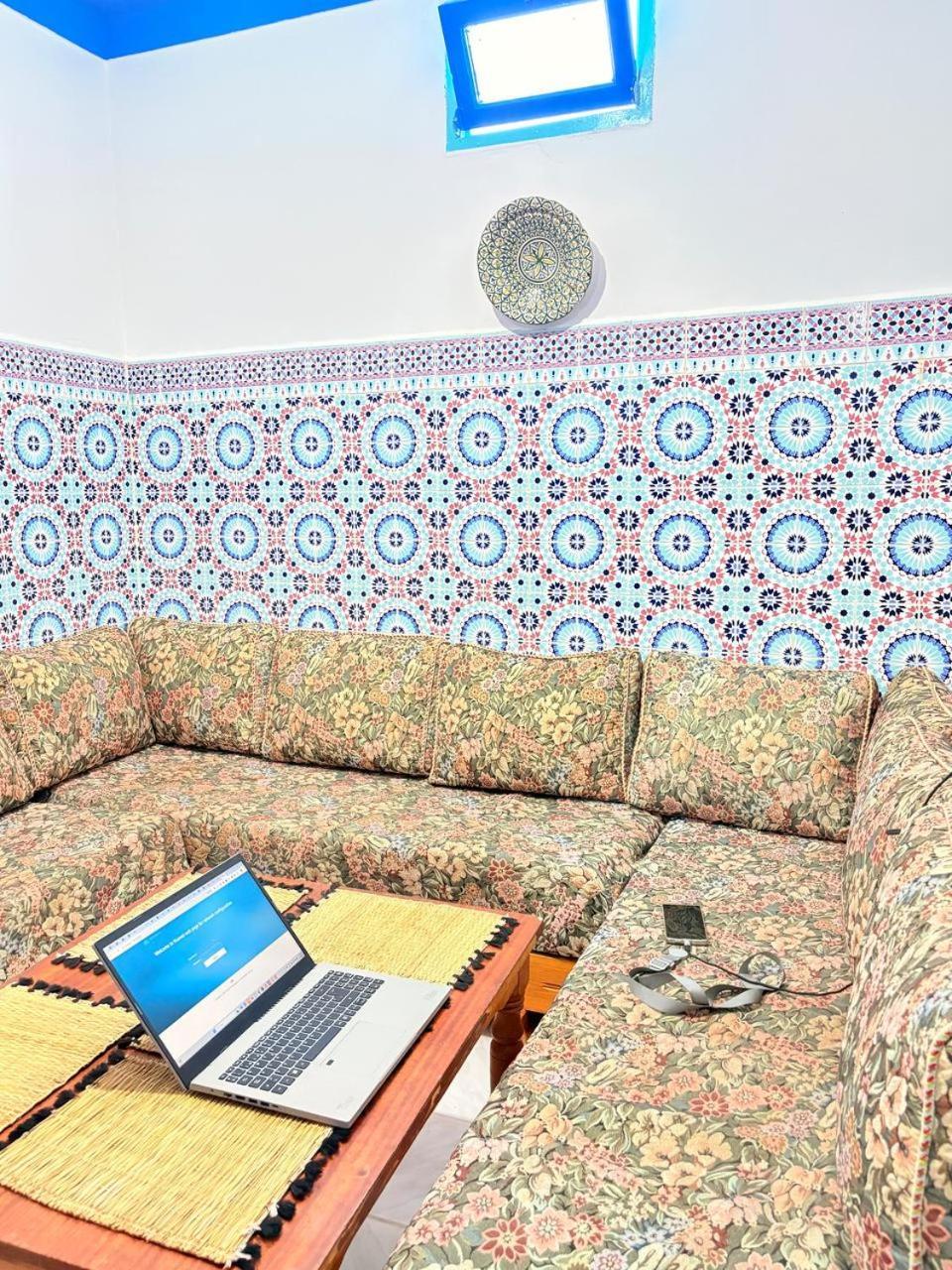 Guest house Maverick Nomads Surf - Only For Women *